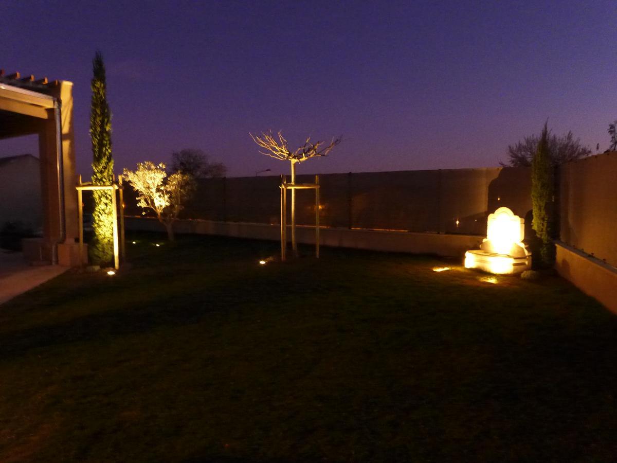 Bed and Breakfast Les Trois Oliviers Forcalquier Esterno foto