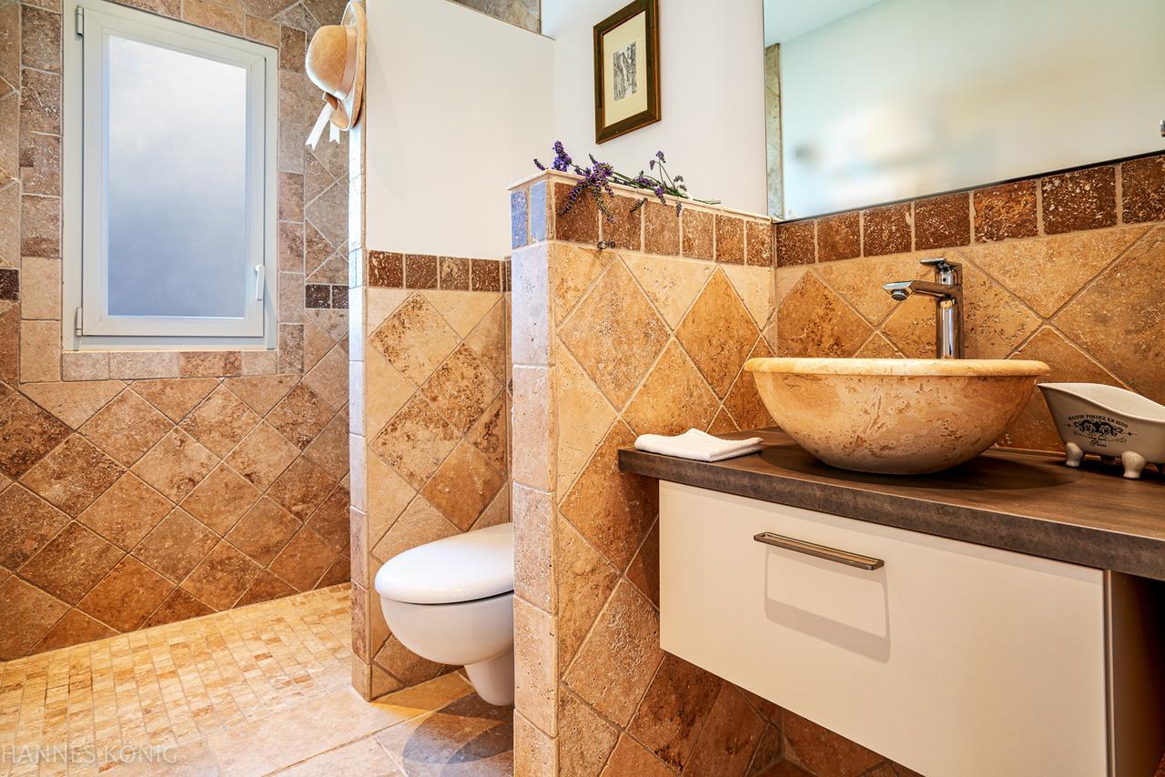 Bed and Breakfast Les Trois Oliviers Forcalquier Esterno foto