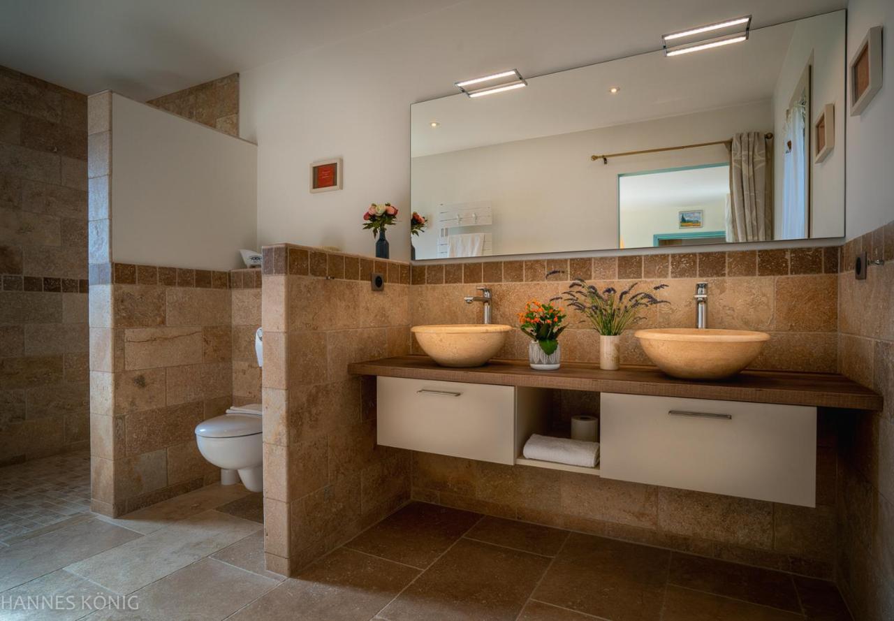Bed and Breakfast Les Trois Oliviers Forcalquier Esterno foto
